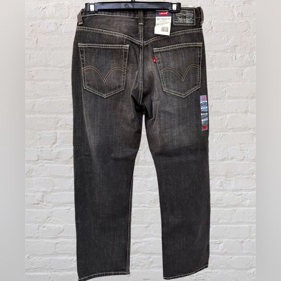 Brand new Levi’s 505 Straight Fit Jeans. Size 32x30 - Picture 2 of 5